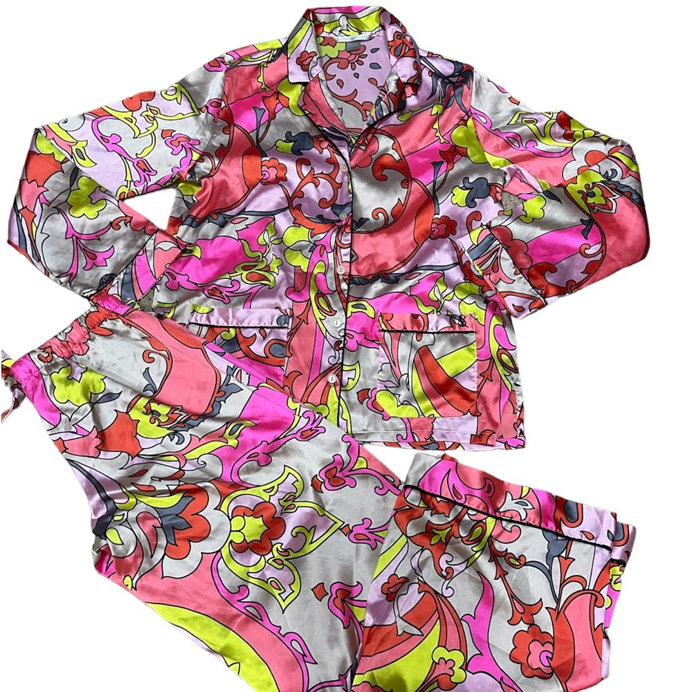 Victoria’s Secret Pajamas Set Like Silk